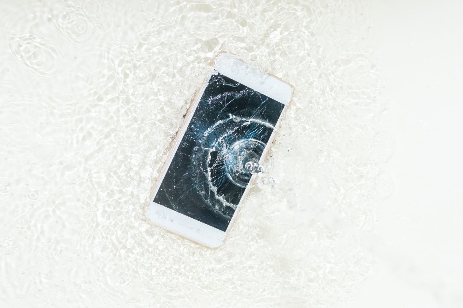 Kelowna, Penticton, Vernon Can You Fix a Cell Phone with Water Damage
