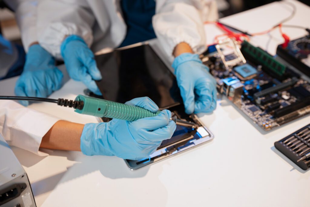 professional electronic repair in kelowna