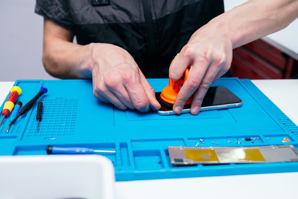 mobile phone repair in Kelowna