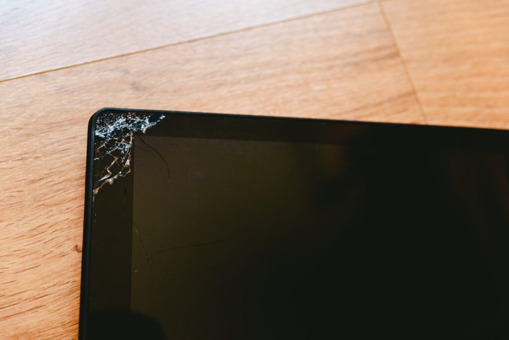iPad cracked screen corner